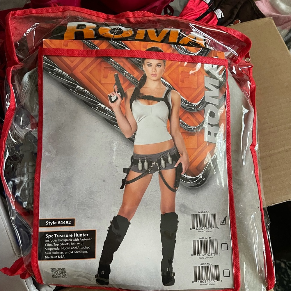 Sexy Treasure Hunter Costume “Lara Croft”